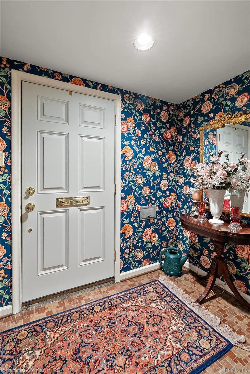 341 Westwood Drive Bloomfield Hills City, MI 48301