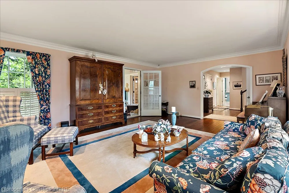 341 Westwood Drive Bloomfield Hills City, MI 48301