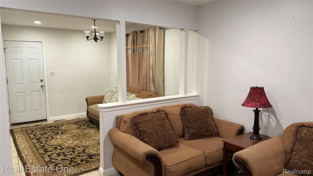 13351 Albany Street Oak Park City, MI 48237