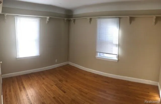 232 E WOODLAND STREET Ferndale City, MI 48220