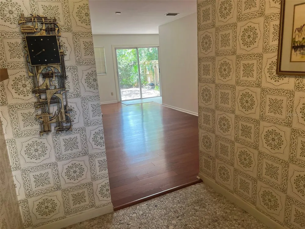703 NE 5TH PLACE Gainesville, FL 32601