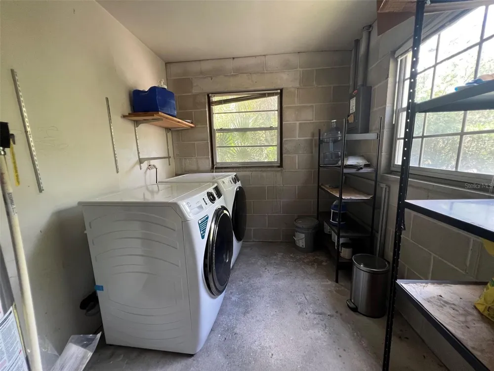 703 NE 5TH PLACE Gainesville, FL 32601