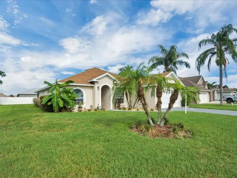 344 RUBY LAKE LOOP Winter Haven, FL 33884