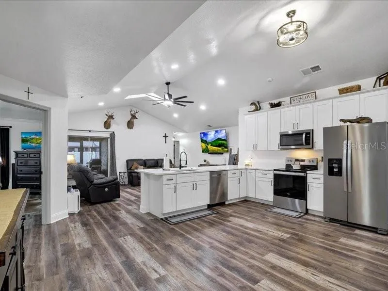 344 RUBY LAKE LOOP Winter Haven, FL 33884