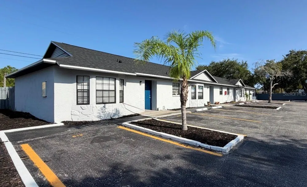 501 ST. MICHAELS WAY #504 Tarpon Springs, FL 34689