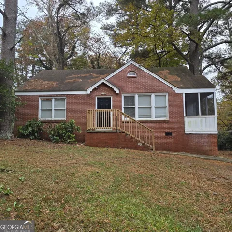 1197 Lake DR