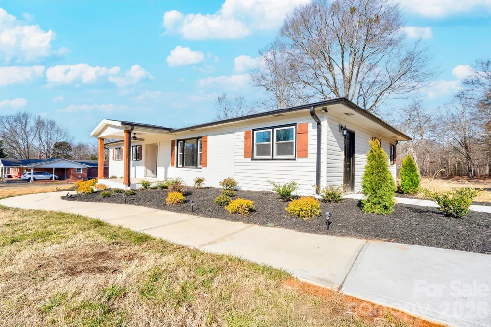 226 Hardin Circle Grover, NC 28073