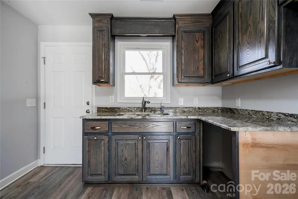 226 Hardin Circle Grover, NC 28073