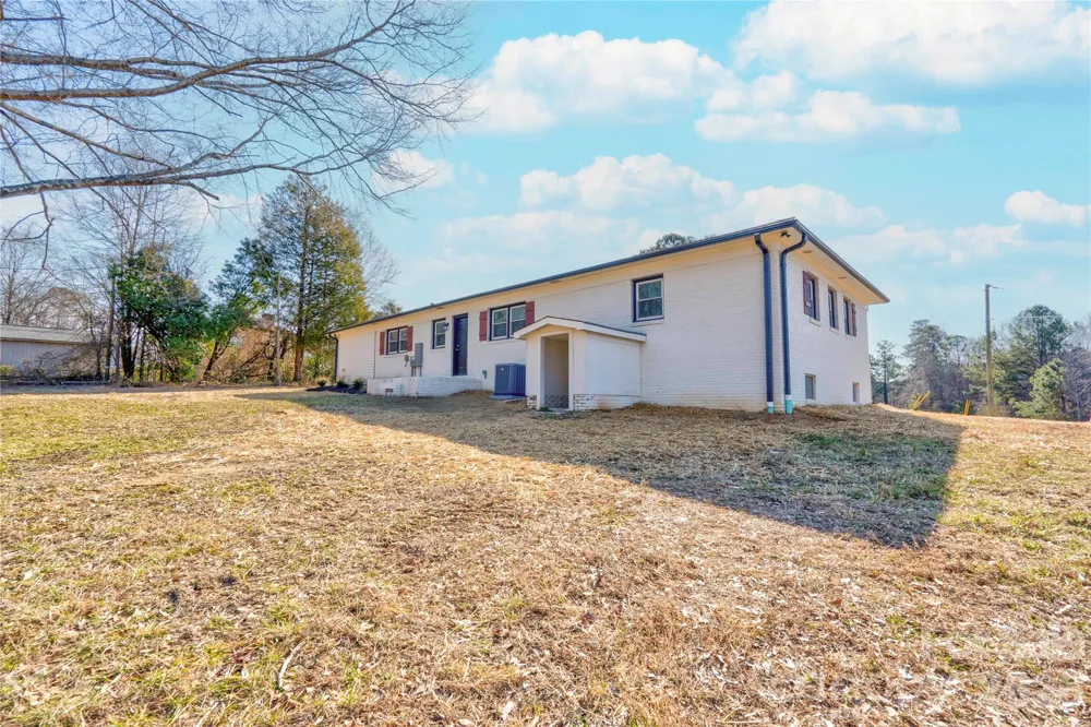 226 Hardin Circle Grover, NC 28073