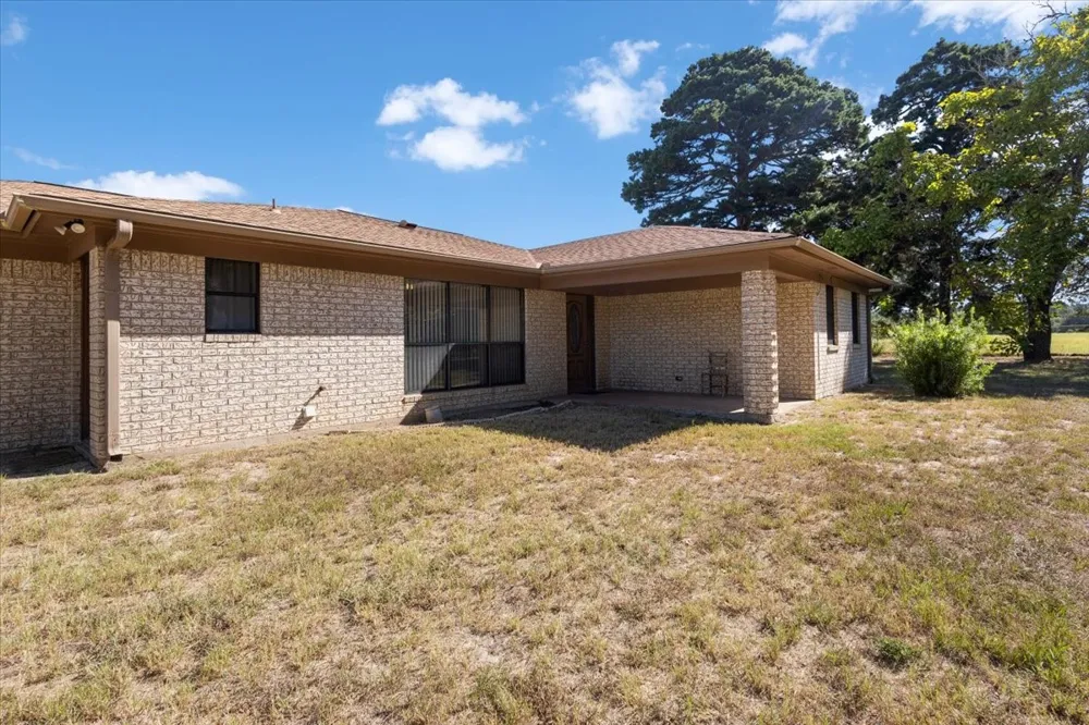 1000 County Road 1208 Grapeland, TX 75844