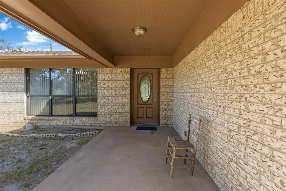 1000 County Road 1208 Grapeland, TX 75844