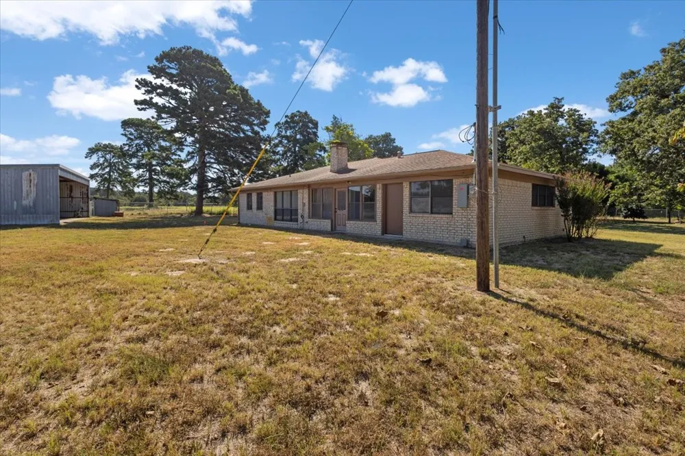 1000 County Road 1208 Grapeland, TX 75844