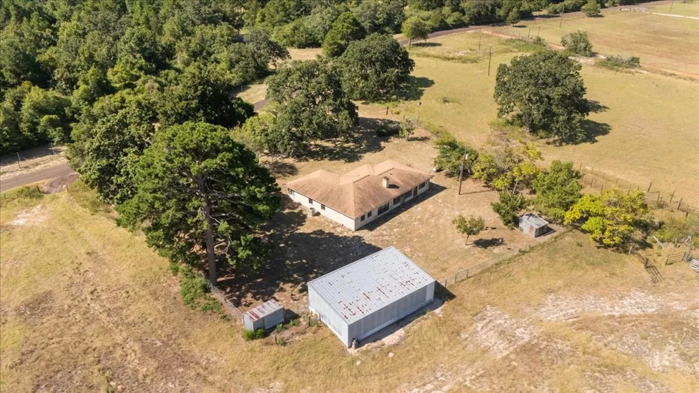 1000 County Road 1208 Grapeland, TX 75844