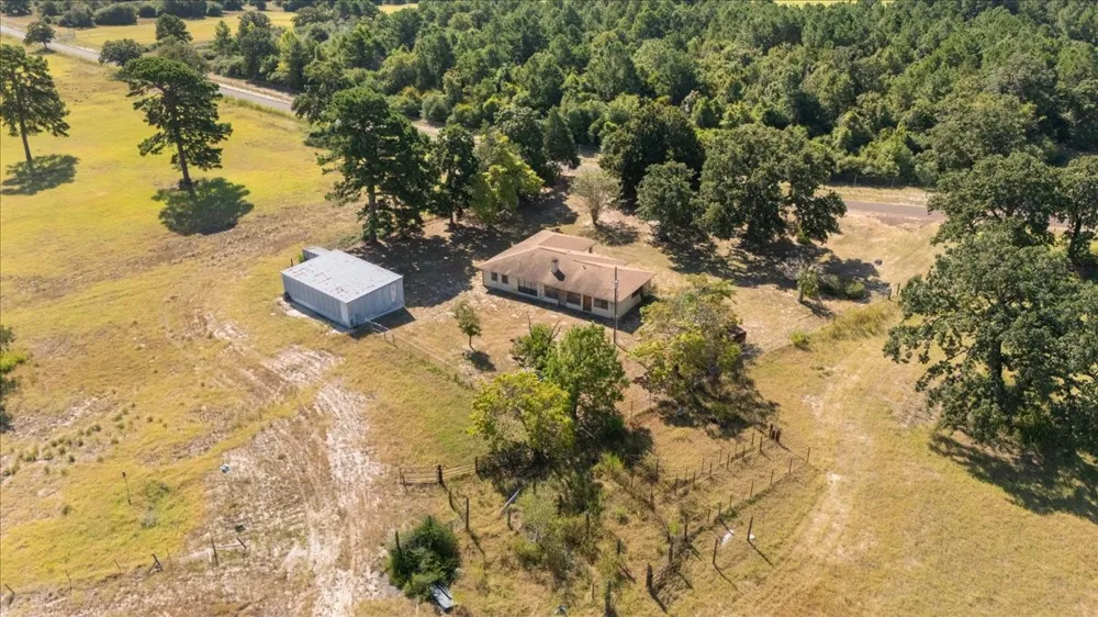 1000 County Road 1208 Grapeland, TX 75844
