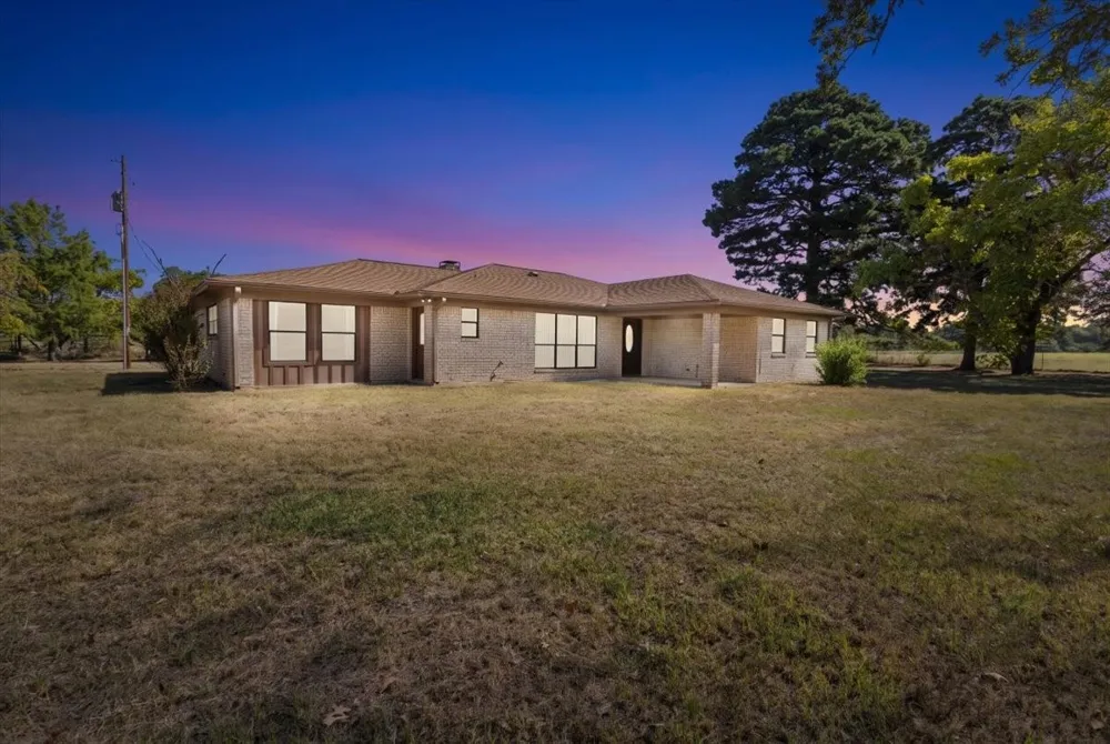 1000 County Road 1208 Grapeland, TX 75844