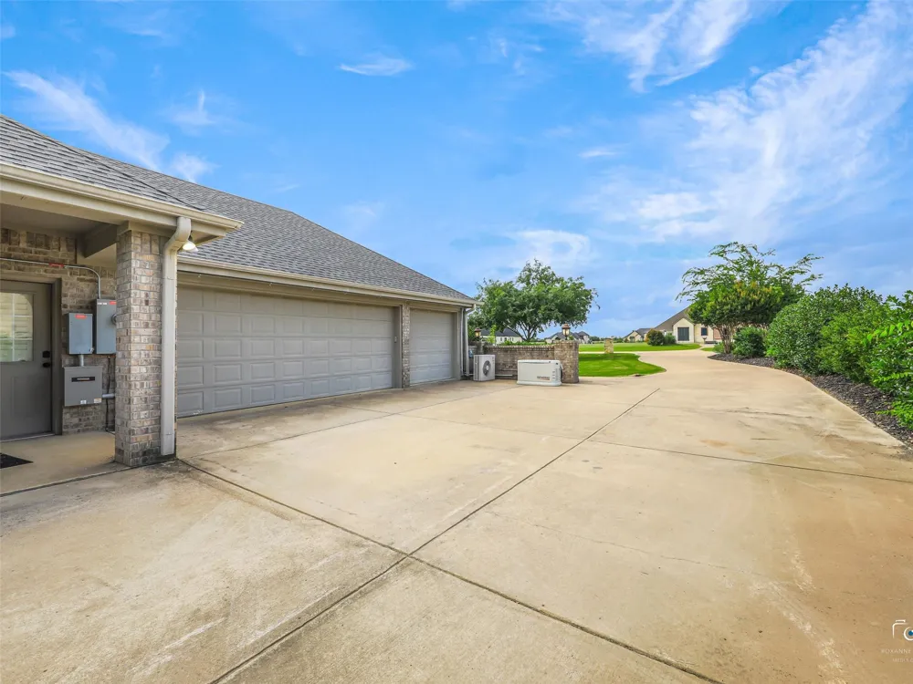 4428 Lake Breeze Drive McKinney, TX 75071