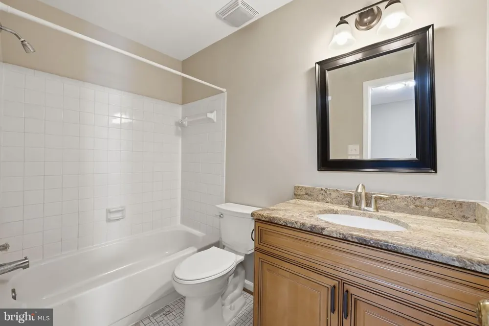 7978 REVENNA LANE Springfield, VA 22153