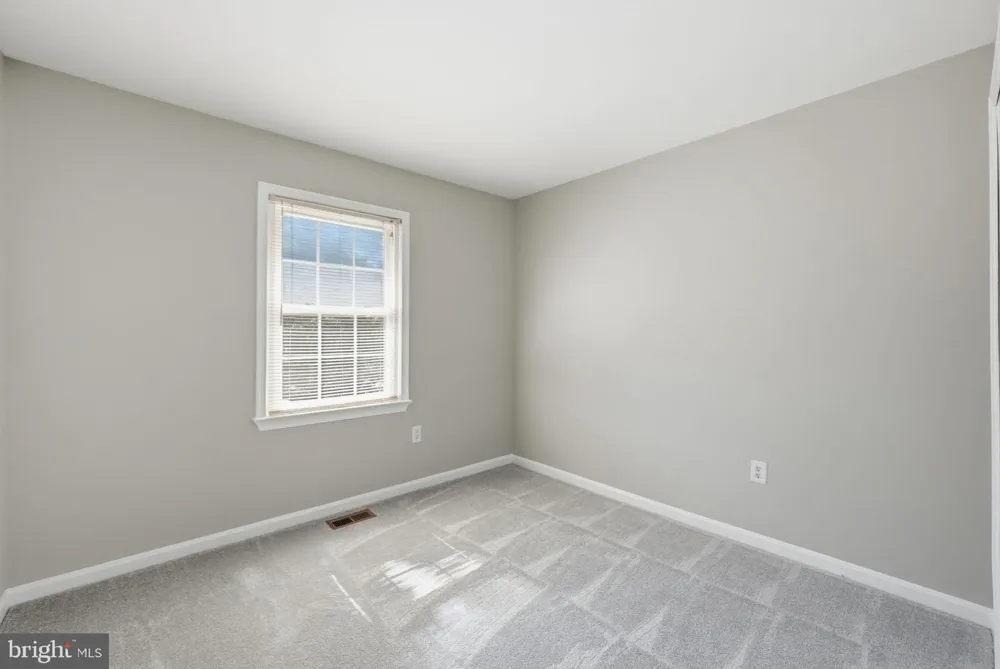 7978 REVENNA LANE Springfield, VA 22153