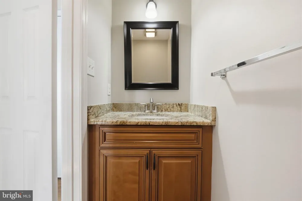 7978 REVENNA LANE Springfield, VA 22153