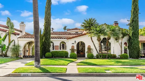 1127 Alvira Street