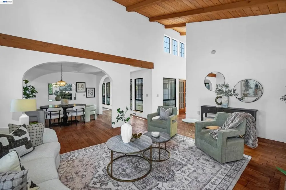 16989 Brierly Ct Castro Valley, CA 94546
