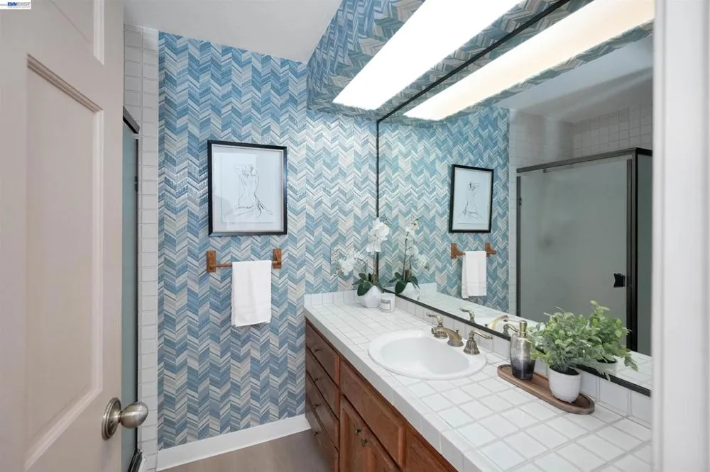 16989 Brierly Ct Castro Valley, CA 94546