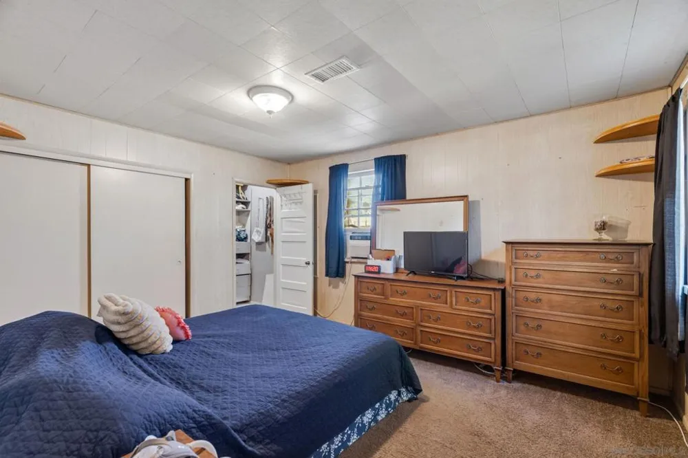 307 E Washington Ave El Cajon, CA 92020