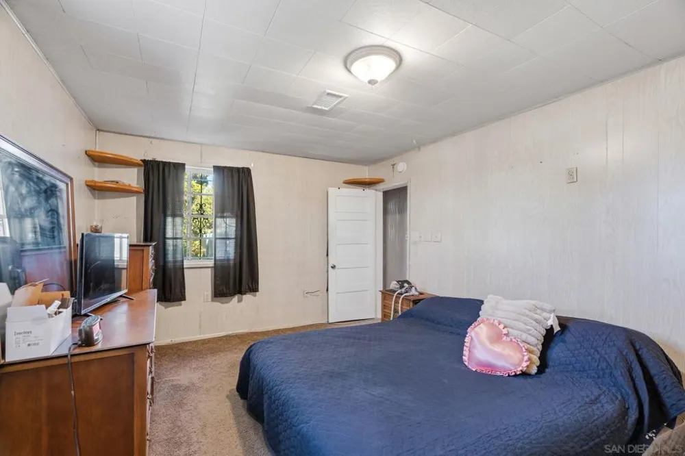 307 E Washington Ave El Cajon, CA 92020