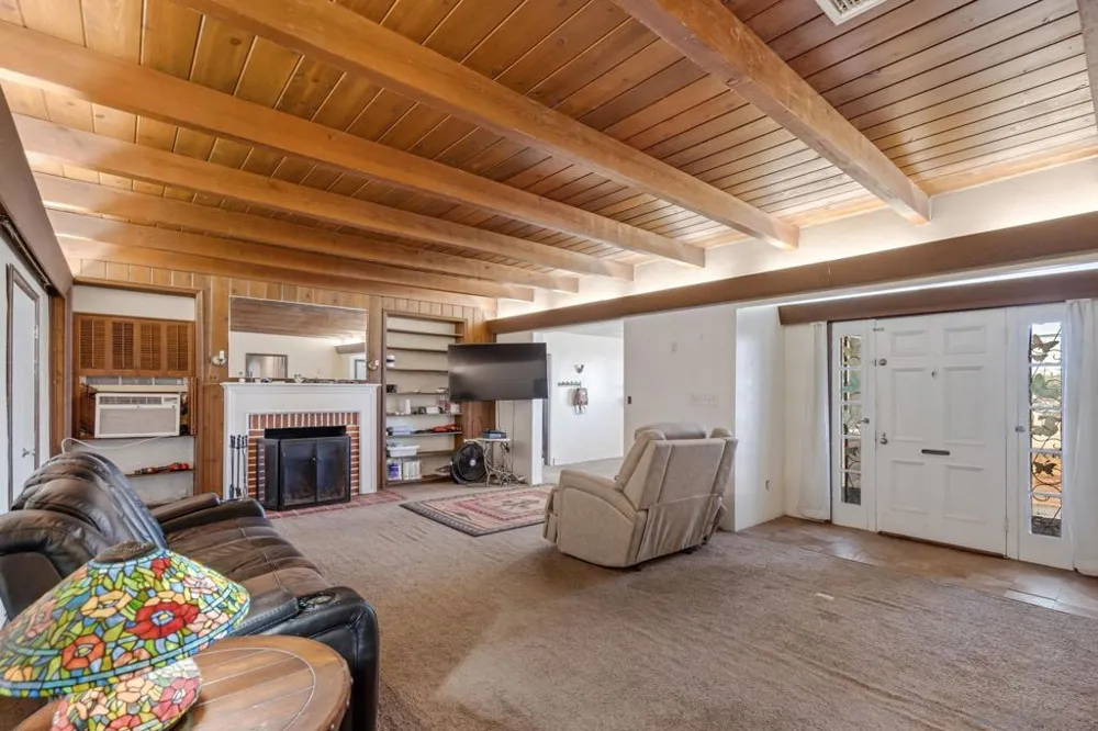 307 E Washington Ave El Cajon, CA 92020