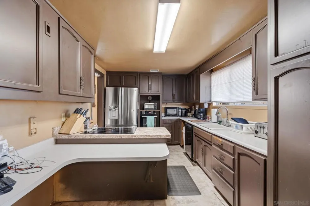 307 E Washington Ave El Cajon, CA 92020