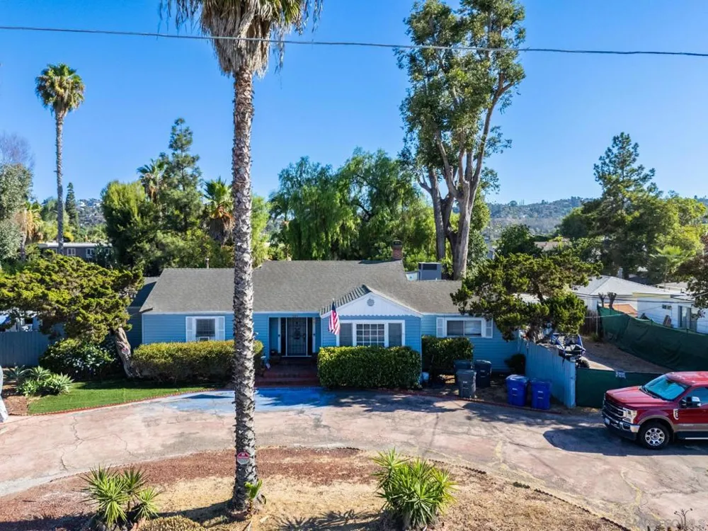 307 E Washington Ave El Cajon, CA 92020