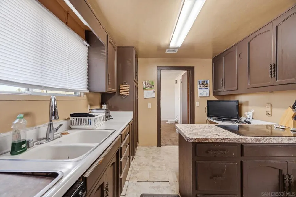 307 E Washington Ave El Cajon, CA 92020