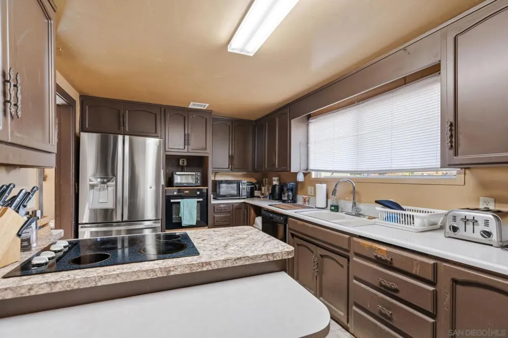 307 E Washington Ave El Cajon, CA 92020