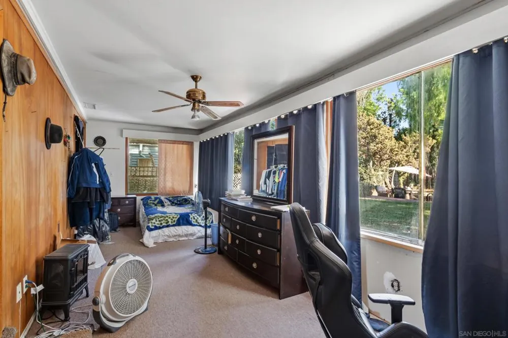 307 E Washington Ave El Cajon, CA 92020
