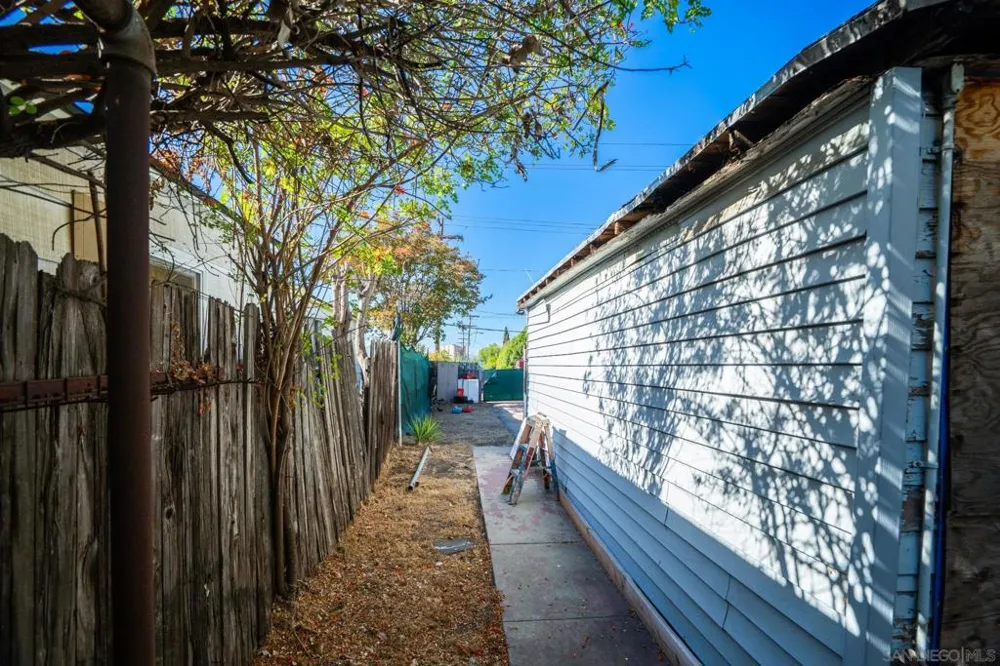 307 E Washington Ave El Cajon, CA 92020