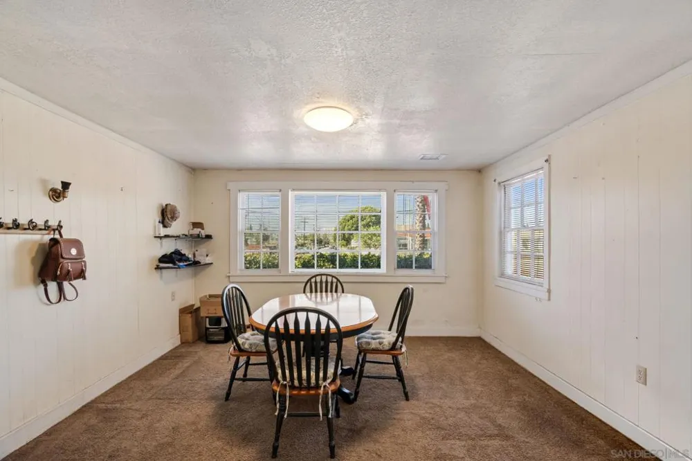 307 E Washington Ave El Cajon, CA 92020