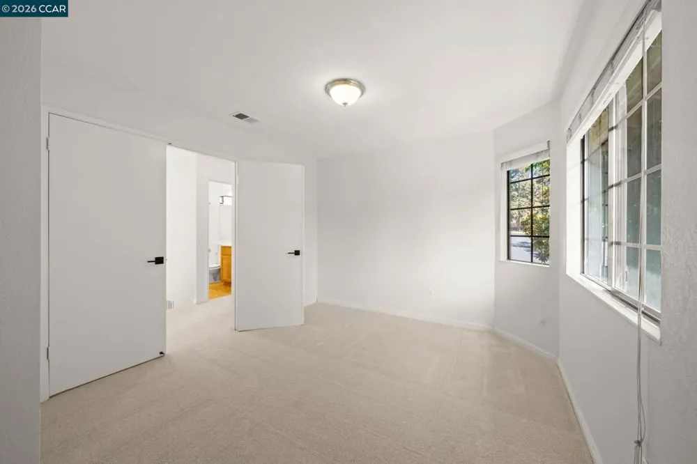 2262 Foxhill Dr Martinez, CA 94553