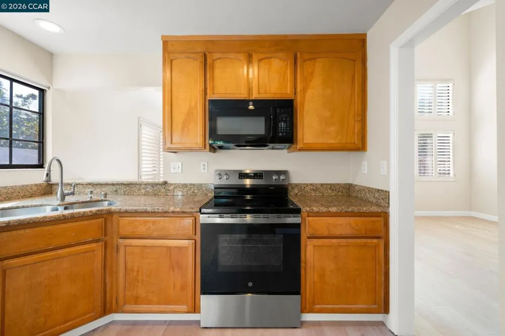2262 Foxhill Dr Martinez, CA 94553
