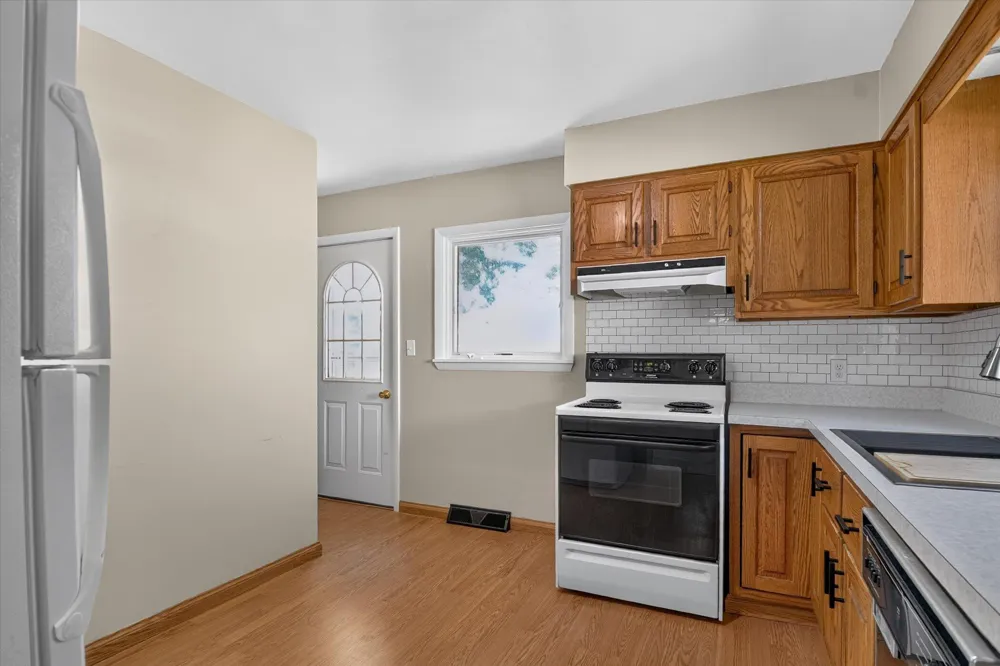 8929 Robinwood Court Jackson, MI 49201
