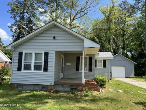 904 Raleigh Street