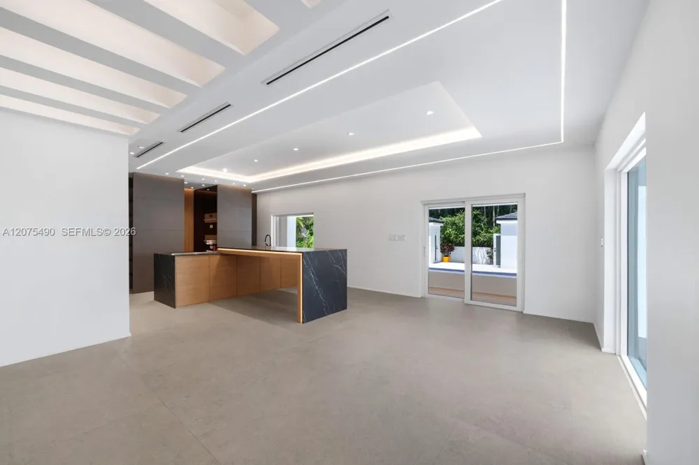 8150 Old Cutler Rd Coral Gables, FL 33143