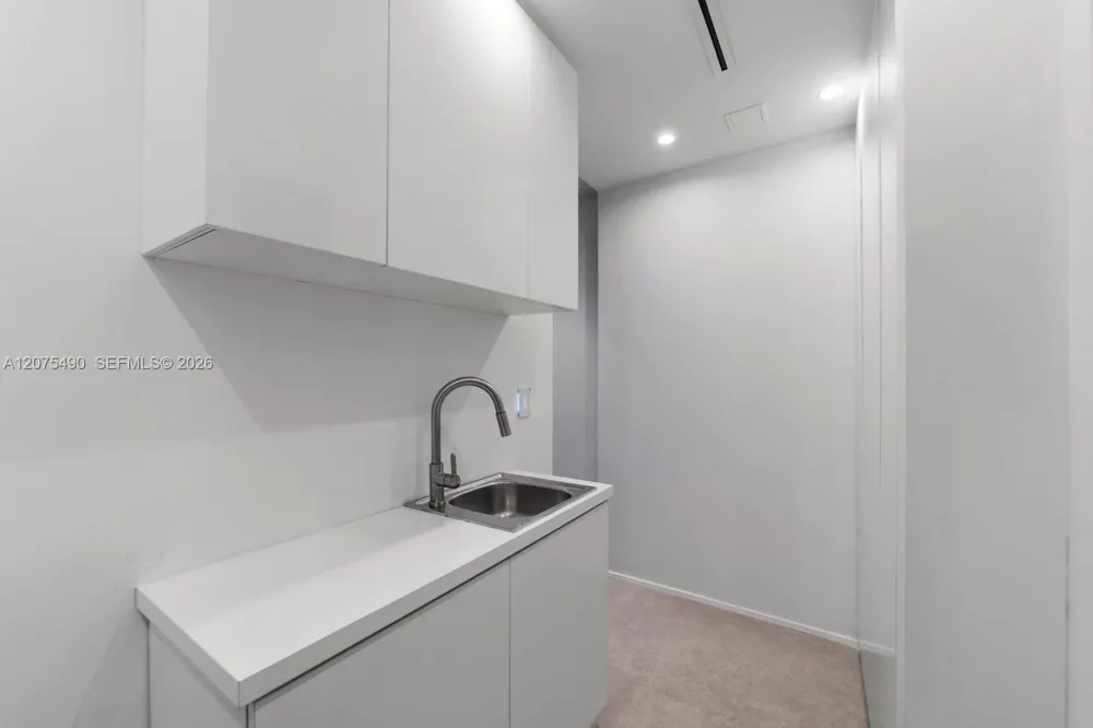8150 Old Cutler Rd Coral Gables, FL 33143