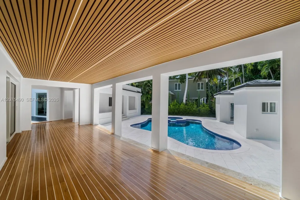 8150 Old Cutler Rd Coral Gables, FL 33143