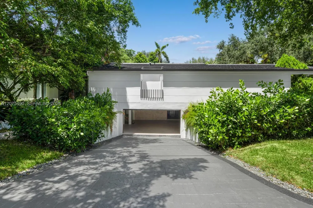 8150 Old Cutler Rd Coral Gables, FL 33143