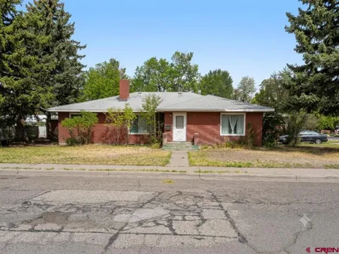 98 Sierra Avenue