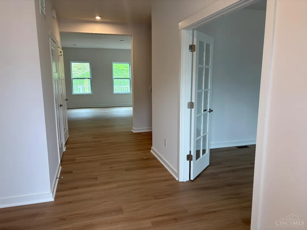 6406 Hunters Close Miami, OH 45140