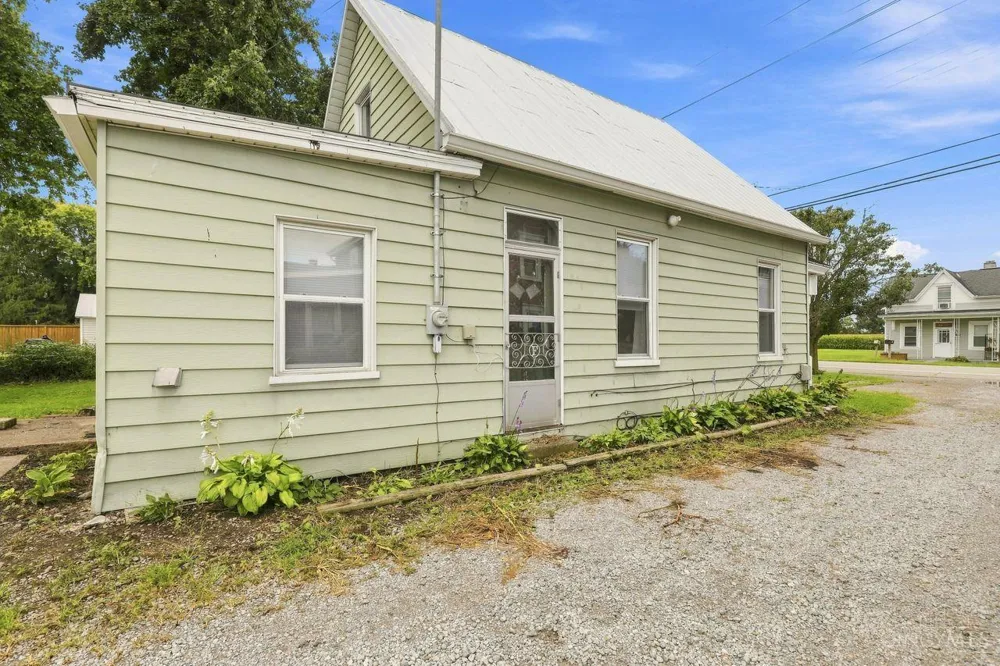 10100 St Rt 132 Pleasant Plain, OH 45142