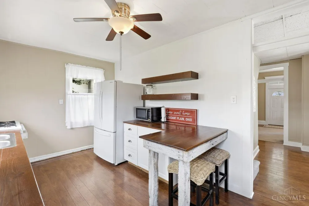 10100 St Rt 132 Pleasant Plain, OH 45142