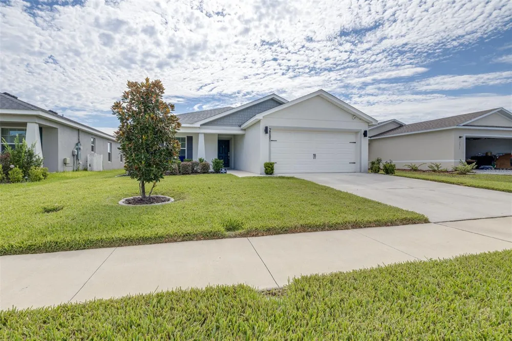 2081 GOLDEN BEAK DRIVE Eagle Lake, FL 33839