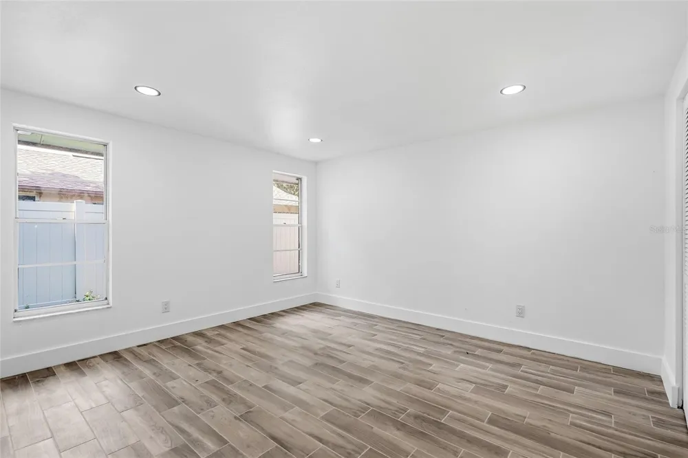 1123 FOGGY RIDGE PARKWAY Lutz, FL 33559